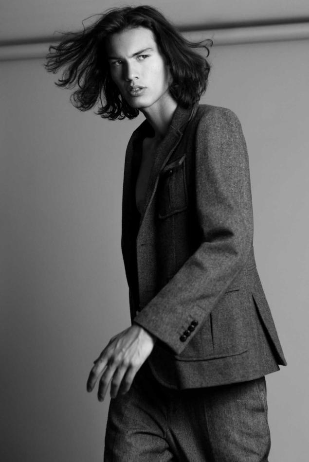 Sydney Lopez - fashion model portfolio photo 14