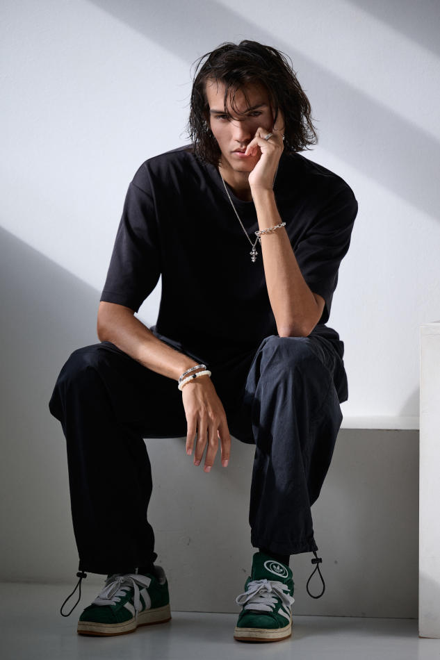 Sydney Lopez - fashion model portfolio photo 21