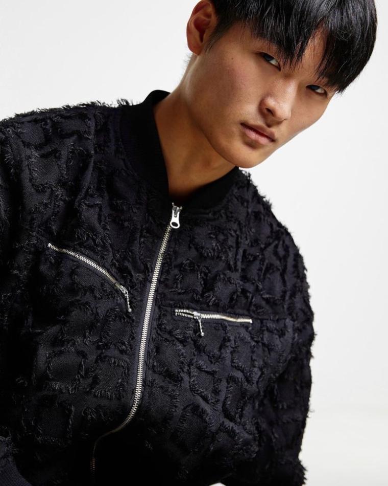 Cheon Jeon - fashion model portfolio photo 5