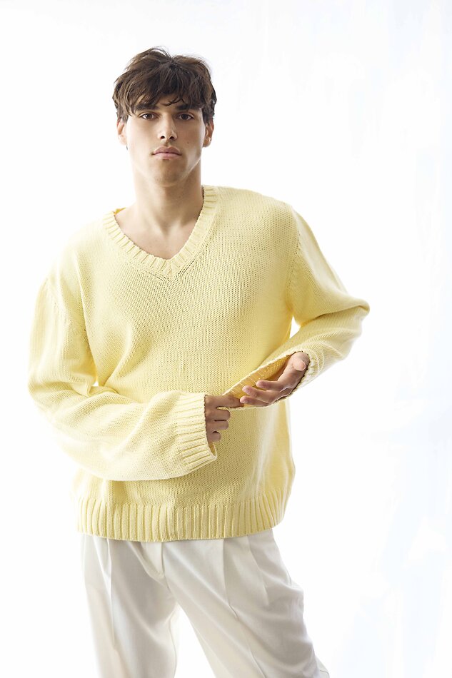 Antonio Bara - fashion model portfolio photo 2