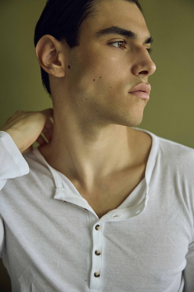 Antonio Bara - fashion model portfolio photo 3
