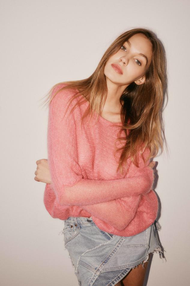 Daria Miko - fashion model portfolio photo 16