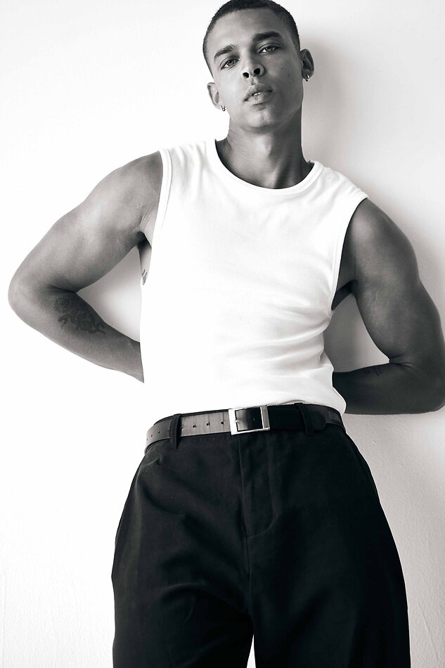 Donovan McAnany - fashion model portfolio photo 2