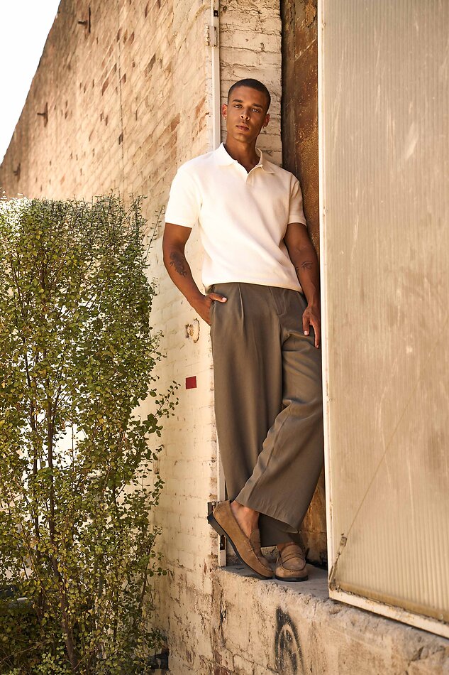 Donovan McAnany - fashion model portfolio photo 5