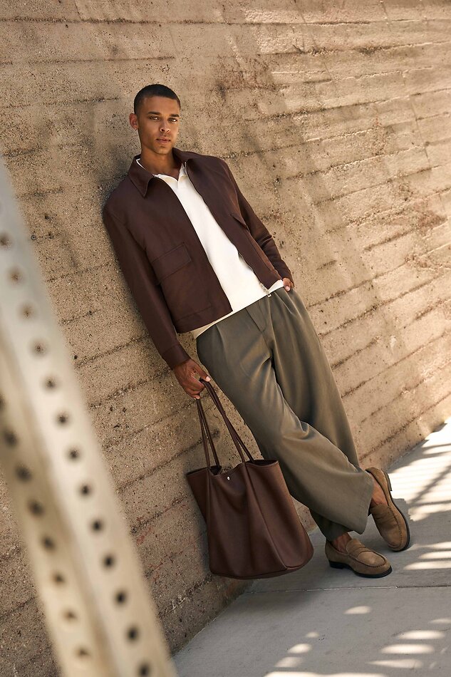 Donovan McAnany - fashion model portfolio photo 3