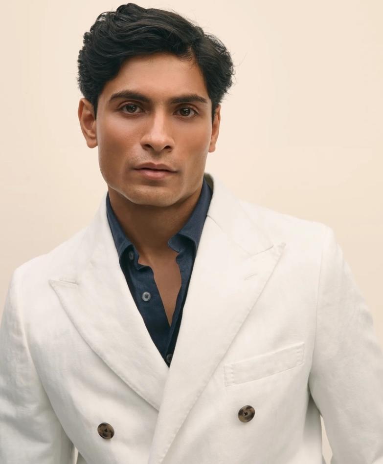 Hitesh Bisht - fashion model portfolio photo 8