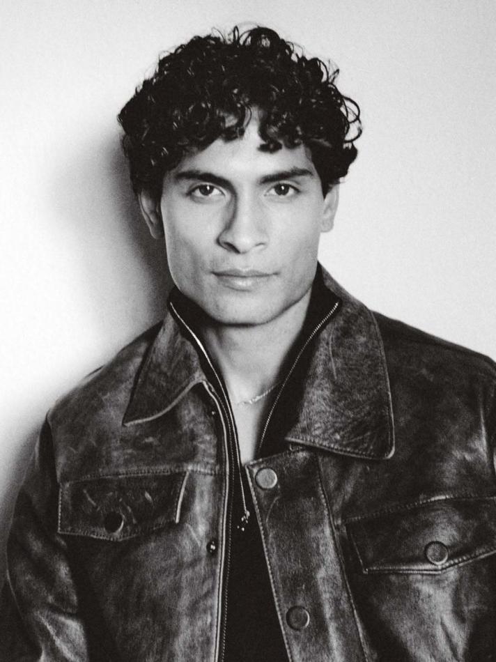 Hitesh Bisht - fashion model portfolio photo 37