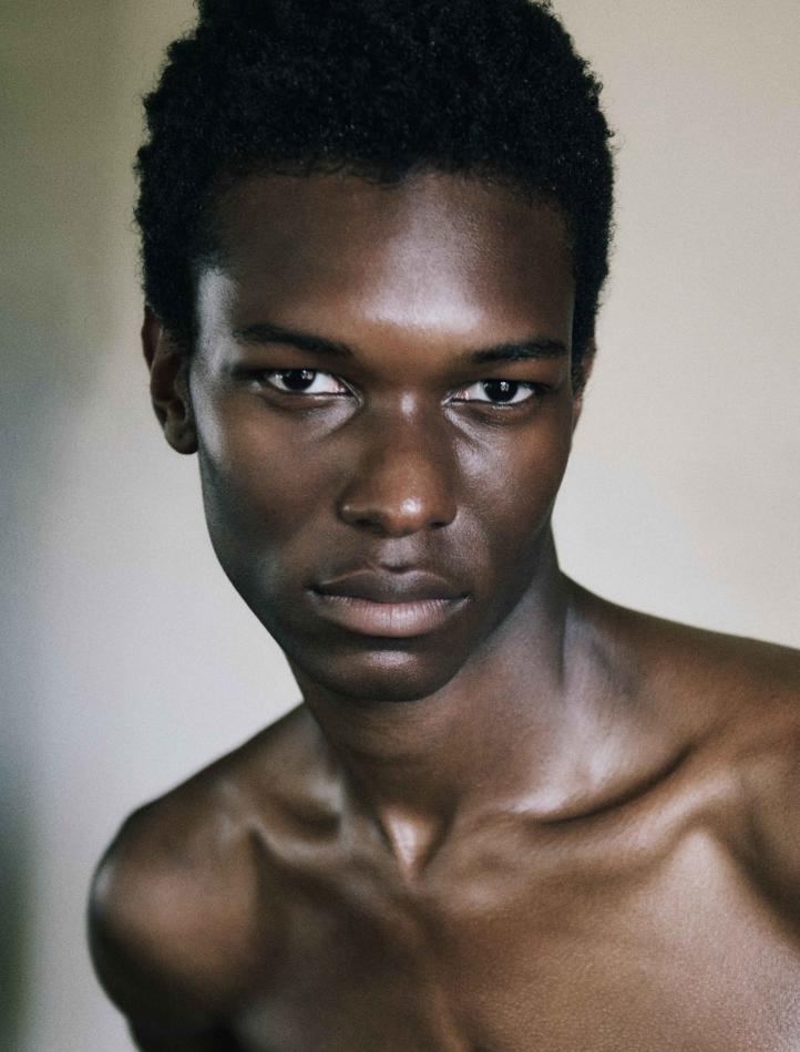 Kamari Moore - fashion model portfolio photo 2