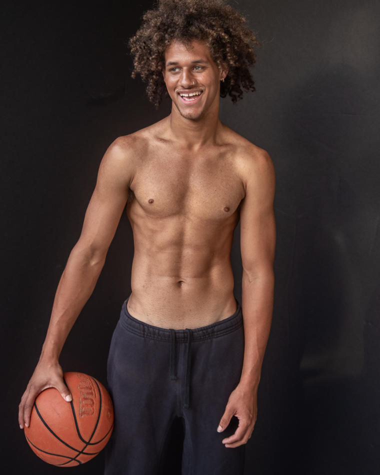 Jaelin Reeves - fashion model portfolio photo 10
