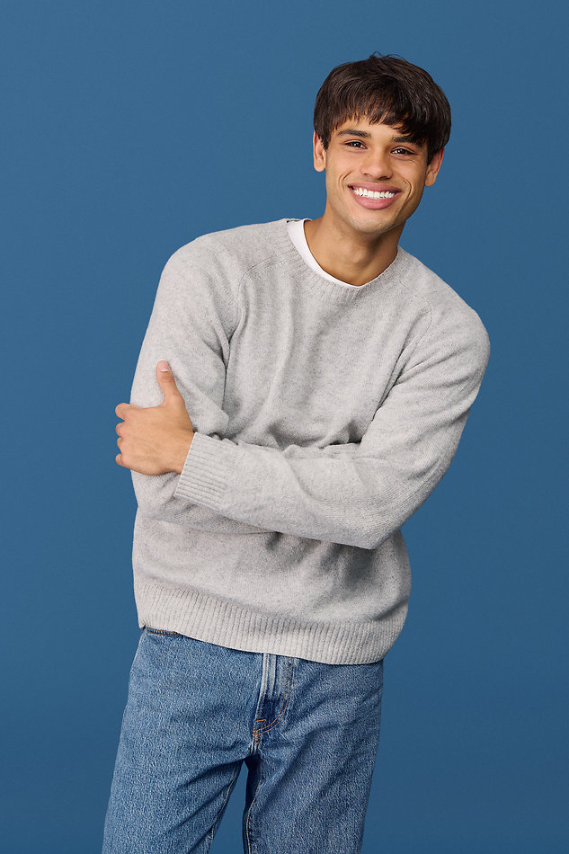 Anthony Quiñones - fashion model portfolio photo 24