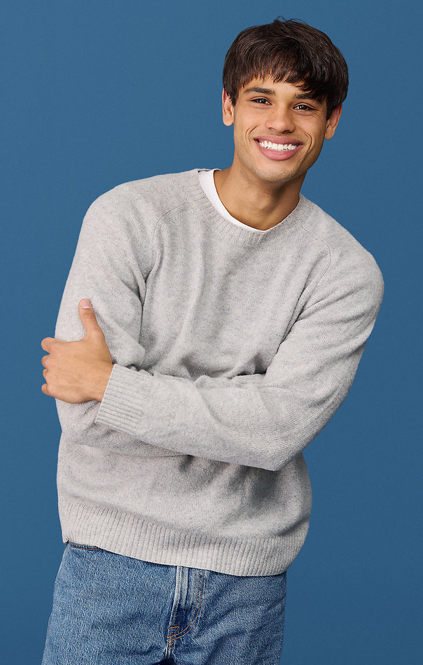 Anthony Quiñones - fashion model portfolio photo 2