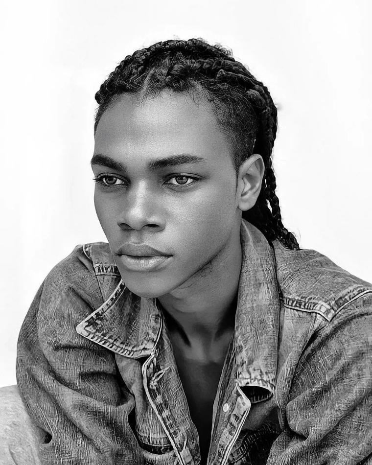 Alan Macedo - fashion model portfolio photo 1