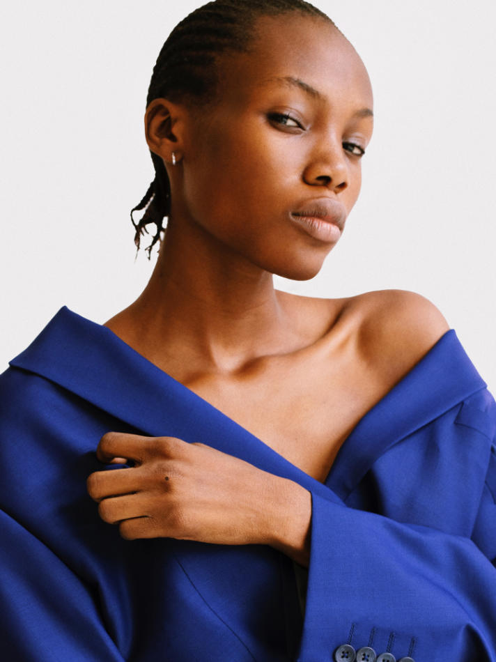 Esther Samuel - fashion model portfolio photo 22