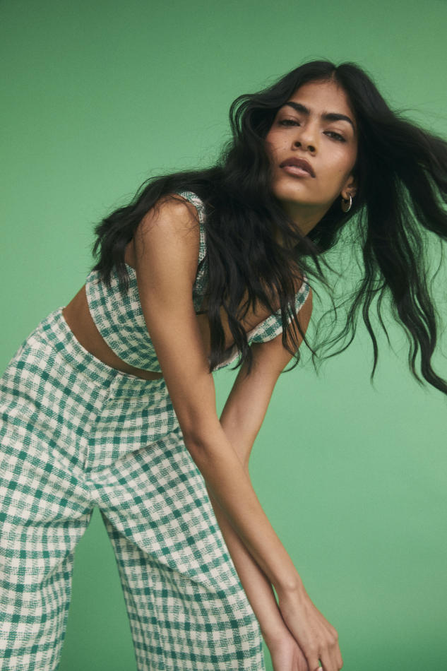 Ayesha Siddiqi - fashion model portfolio photo 3