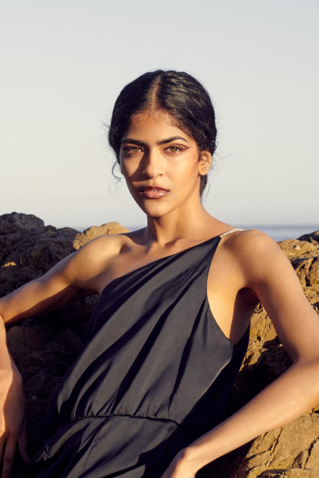 Ayesha Siddiqi - fashion model portfolio photo 22