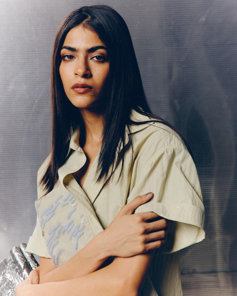 Ayesha Siddiqi - fashion model portfolio photo 7