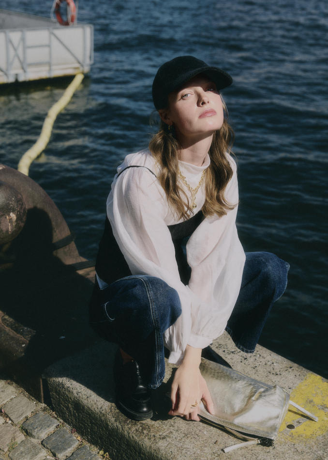 Robee Breevaart - fashion model portfolio photo 11