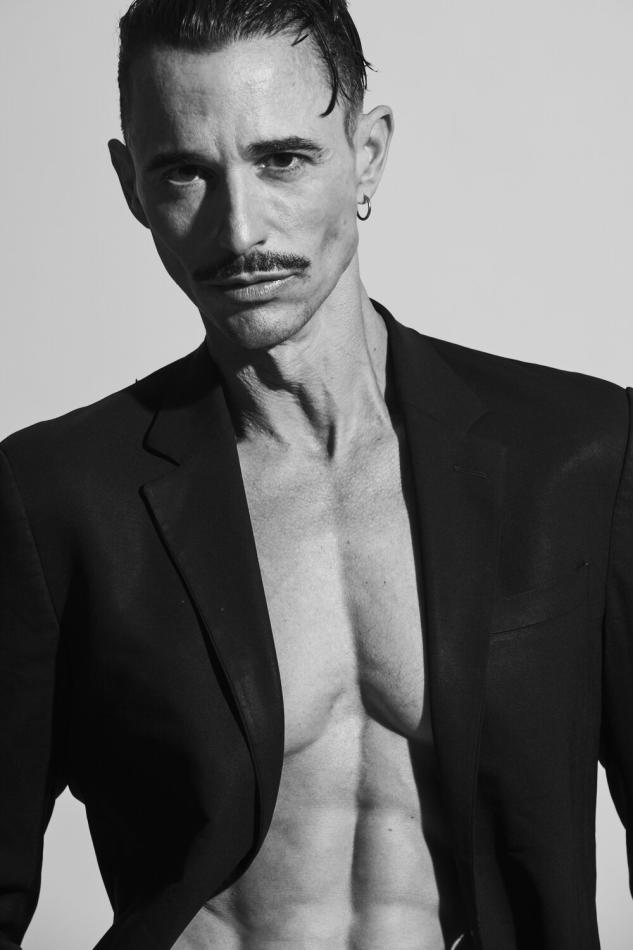 Laurent Caillat - fashion model portfolio photo 9