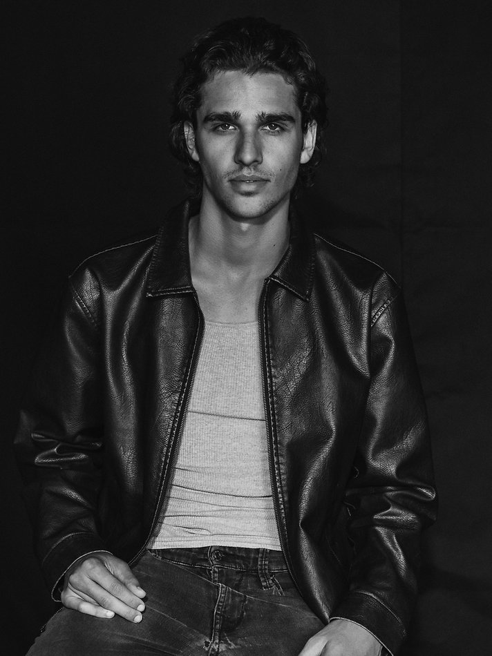 Sammy Thayer - fashion model portfolio photo 2