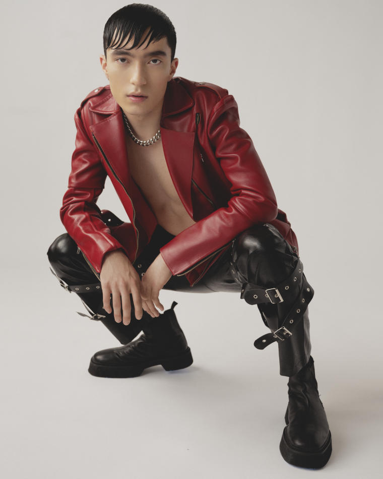 Xander Bolick - fashion model portfolio photo 20