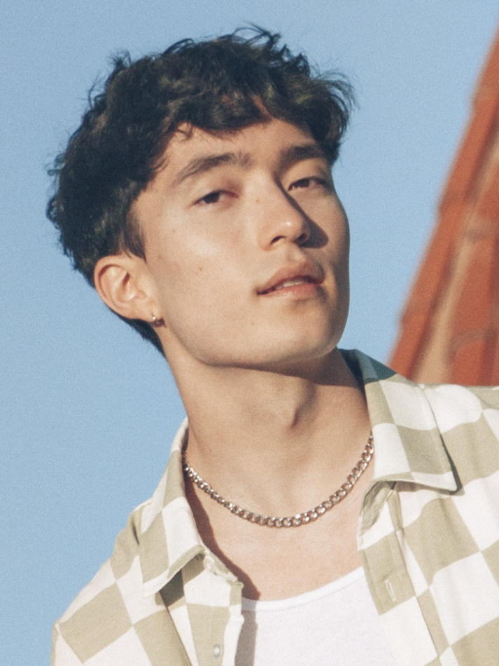 Xander Bolick - fashion model portfolio photo 18