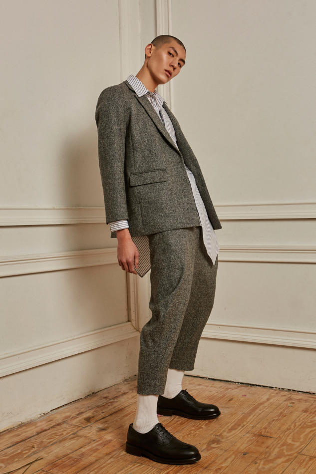 Du Wei - fashion model portfolio photo 4
