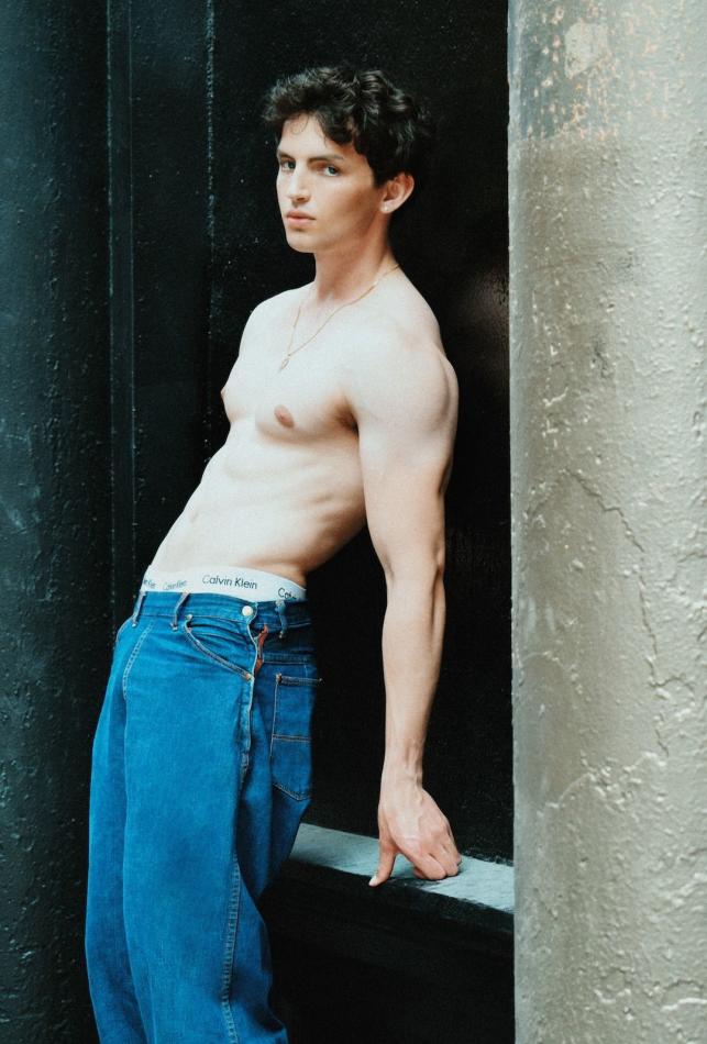 Sean Pitaro - fashion model portfolio photo 10