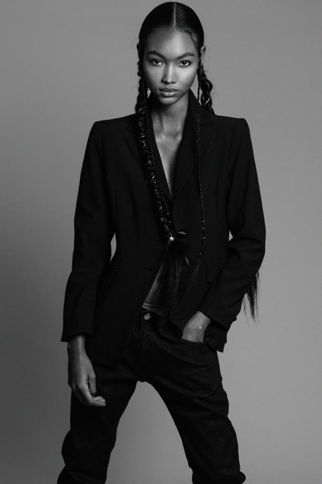 Saray Perez - fashion model portfolio photo 25