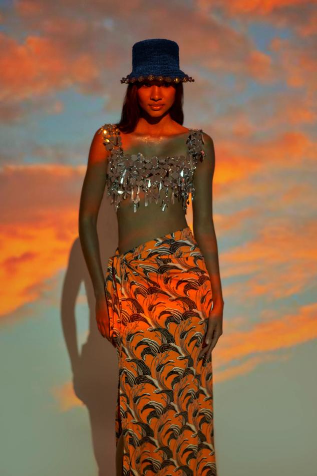 Saray Perez - fashion model portfolio photo 22