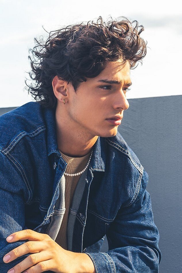 Aidan Stender - fashion model portfolio photo 2