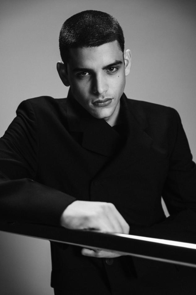 Gian Lorenzo Sbaragli - fashion model portfolio photo 12