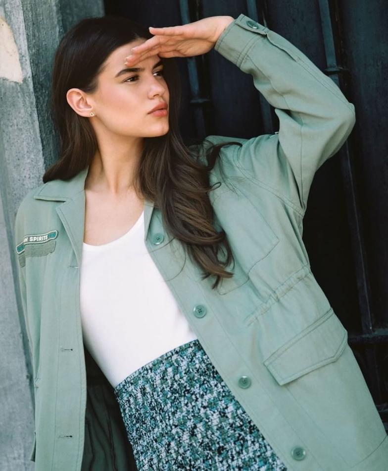 Aleksandra Ignjatovic - fashion model portfolio photo 7