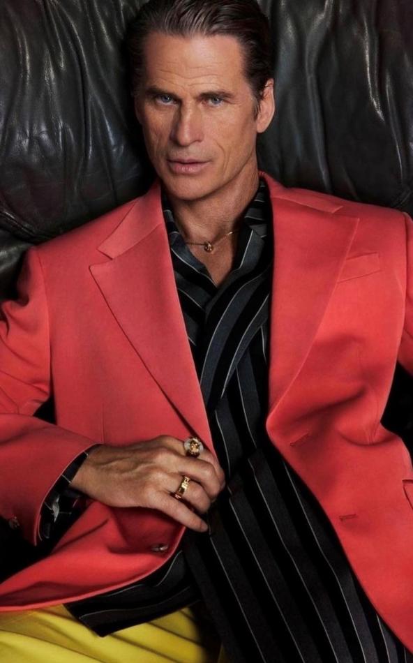 Mark Vanderloo - fashion model portfolio photo 15