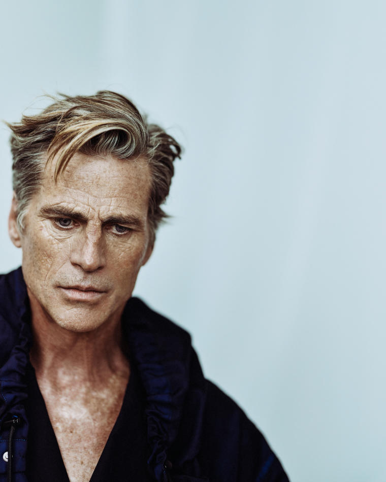 Mark Vanderloo - fashion model portfolio photo 9