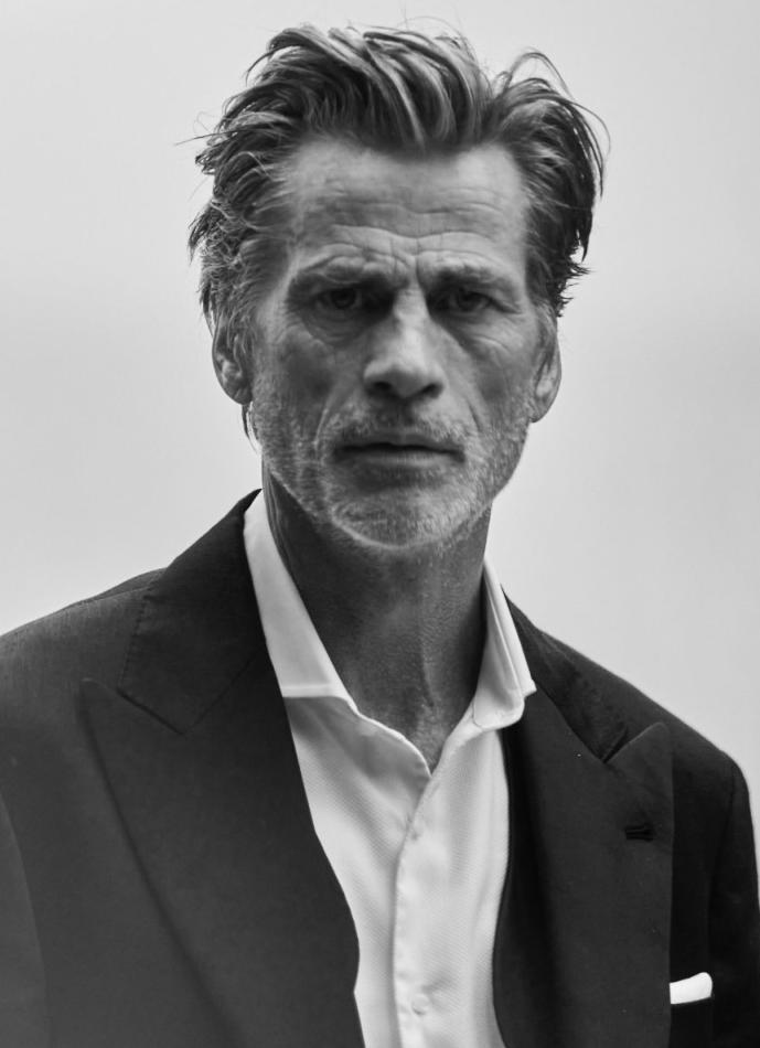 Mark Vanderloo - fashion model portfolio photo 1