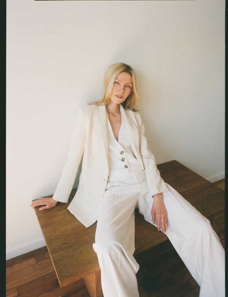 Corinna Drengk - fashion model portfolio photo 2