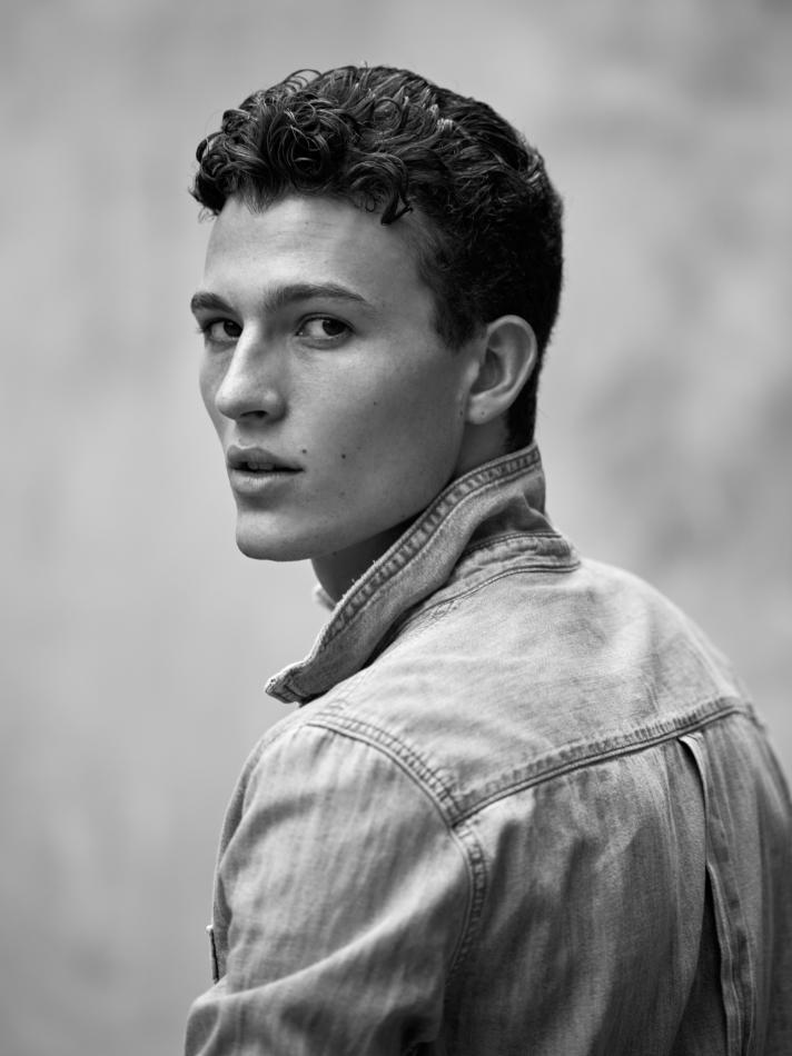 Luca Cobelli - fashion model portfolio photo 19
