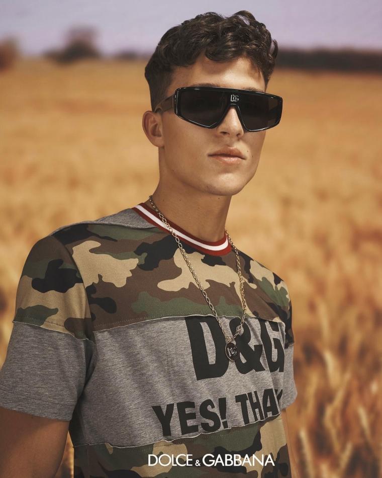 Luca Cobelli - fashion model portfolio photo 2