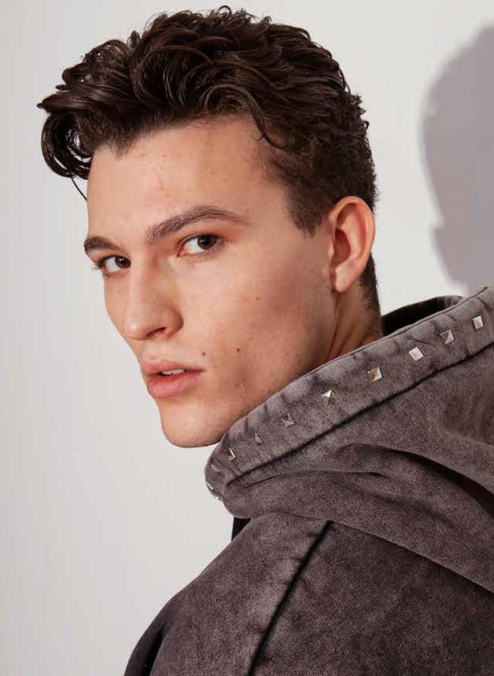 Luca Cobelli - fashion model portfolio photo 1