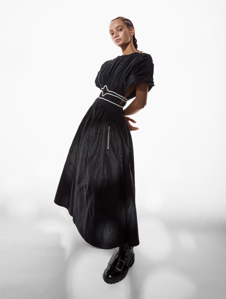 Cat Frean - fashion model portfolio photo 21