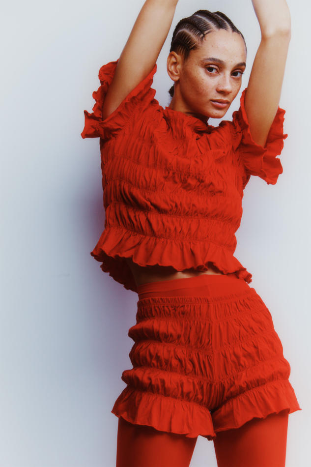 Cat Frean - fashion model portfolio photo 16