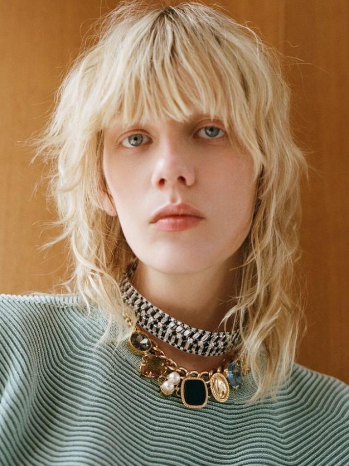 Marjan Jonkman - fashion model portfolio photo 1