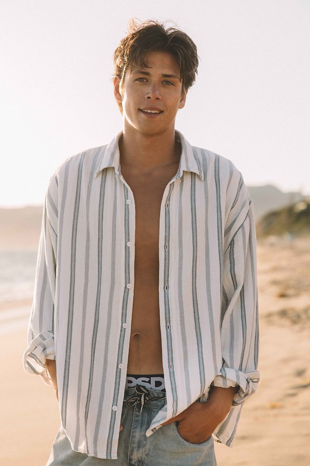 Zeke Lo - fashion model portfolio photo 5