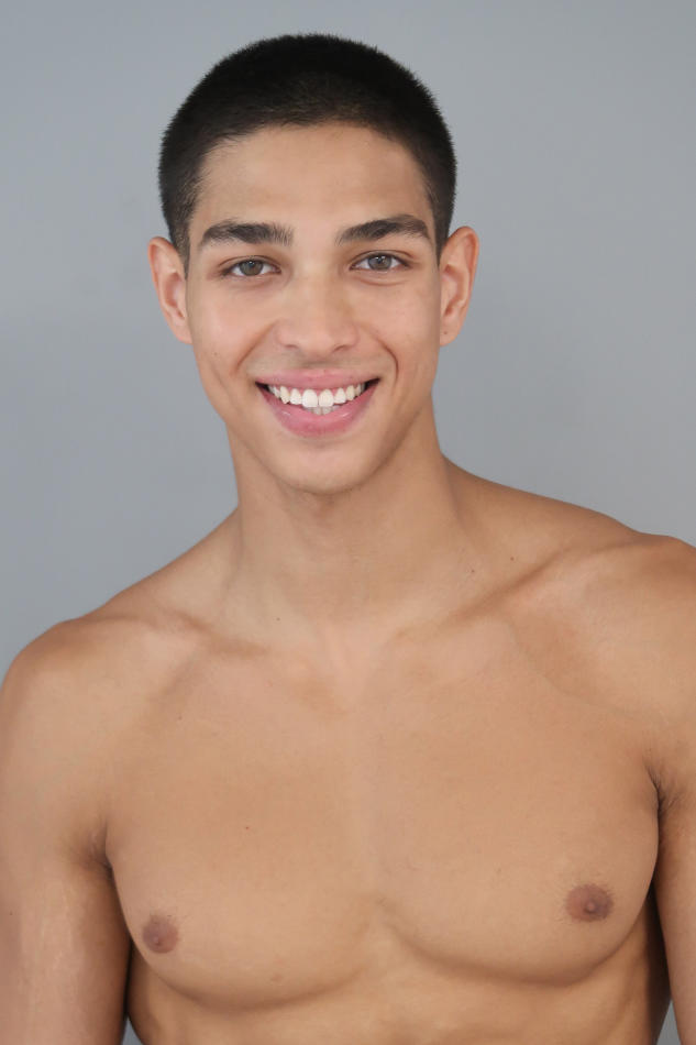 Gabriel Alencar - fashion model portfolio photo 15