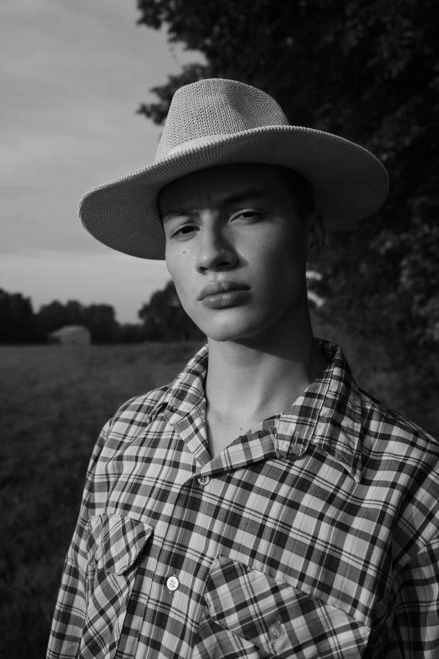 Thomas Gunion - fashion model portfolio photo 19