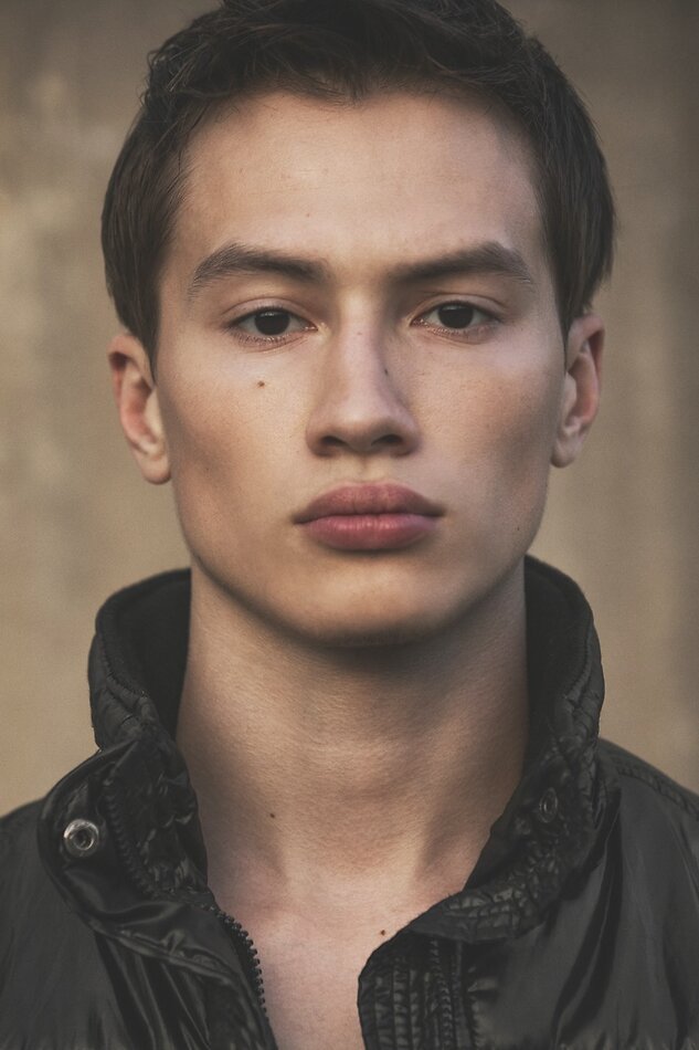 Thomas Gunion - fashion model portfolio photo 1