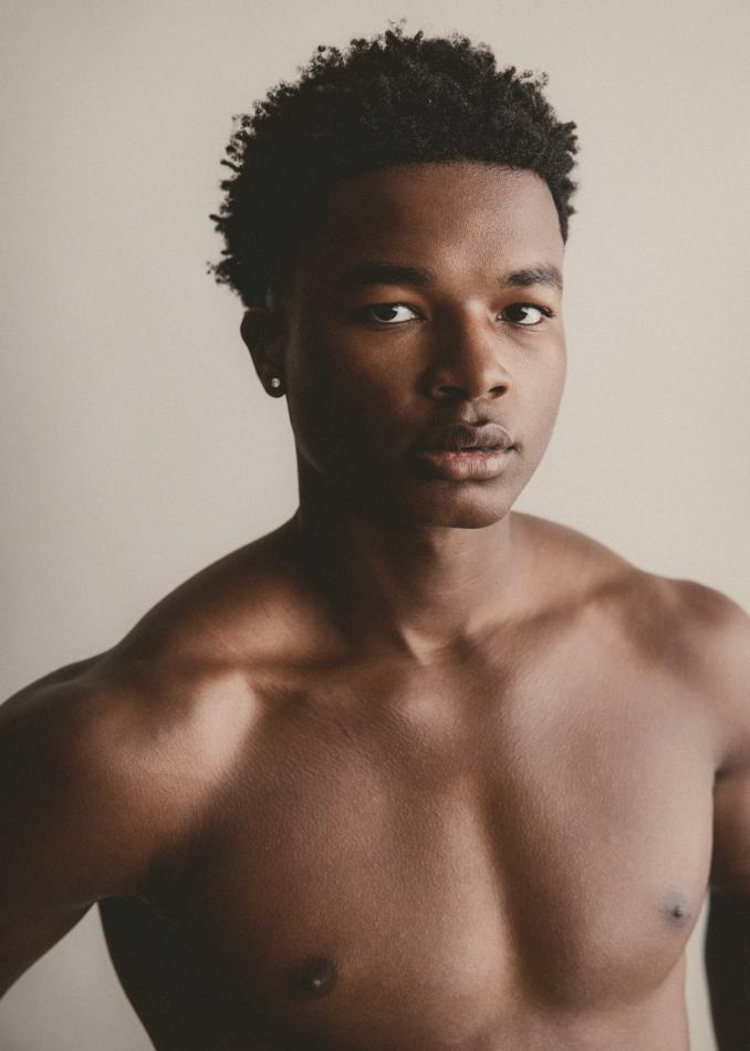 Demetrius Wells - fashion model portfolio photo 9