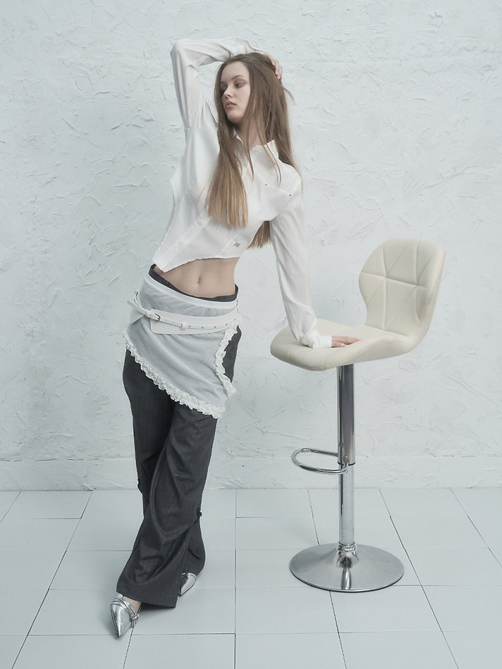 Nina Sommerfeld - fashion model portfolio photo 16