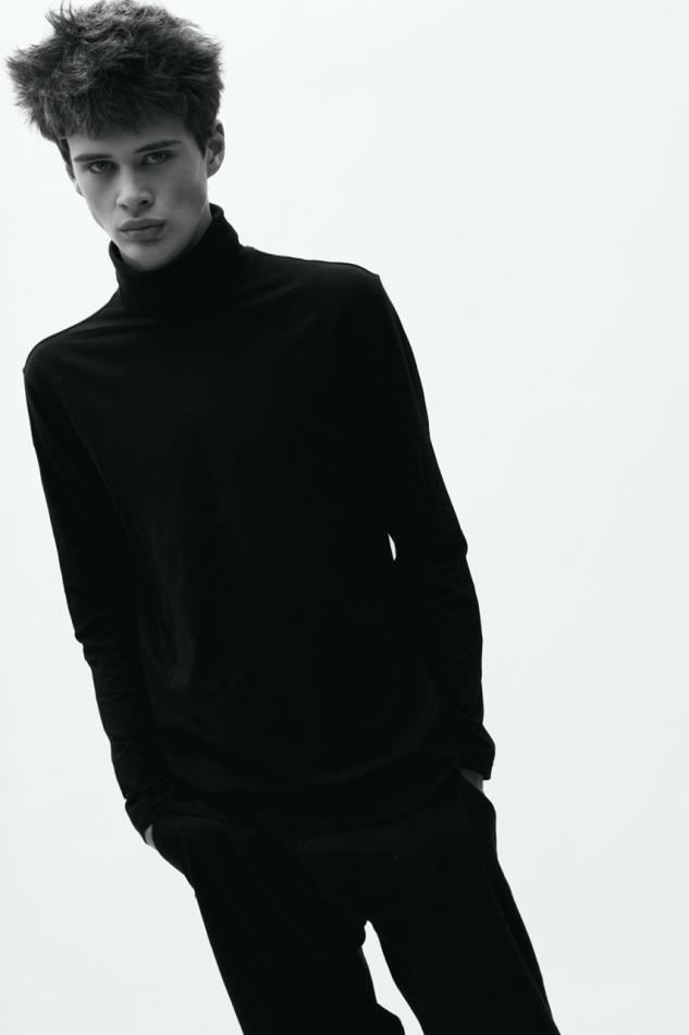 Gordon Dillhunt - fashion model portfolio photo 7