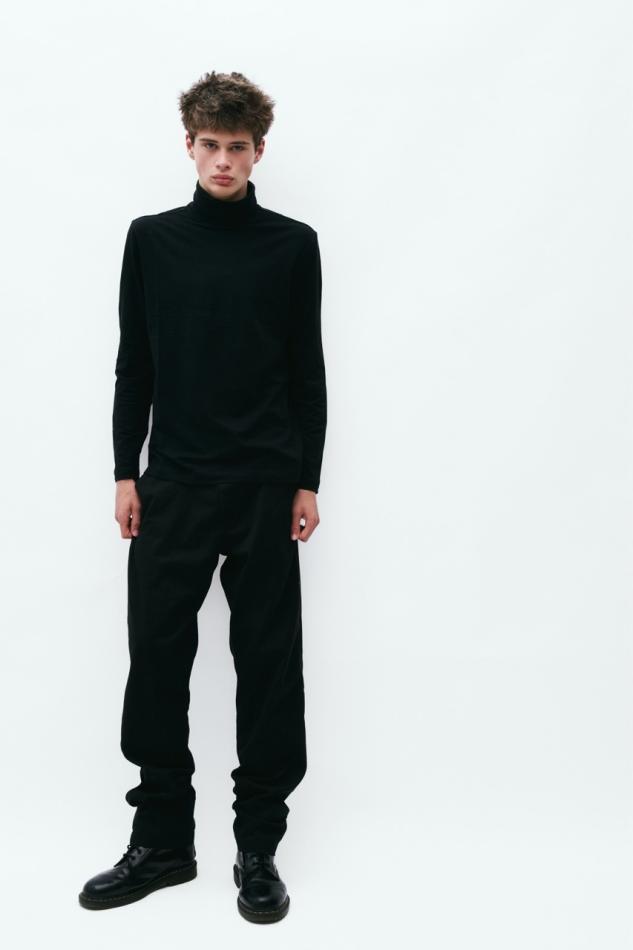 Gordon Dillhunt - fashion model portfolio photo 9